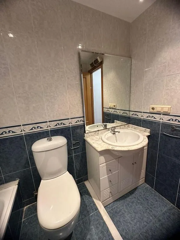 Salles de bain - 3-Bedroom Flat with Balcony in Albal