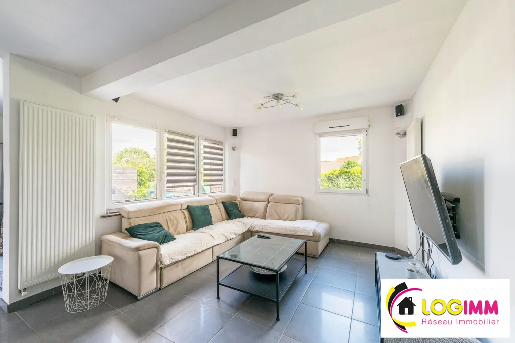 Elutuba - Ground Floor House with Terrace in Jenlain