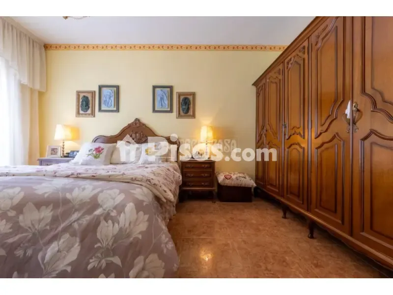 Chambres - Maison 4 pièces à ES