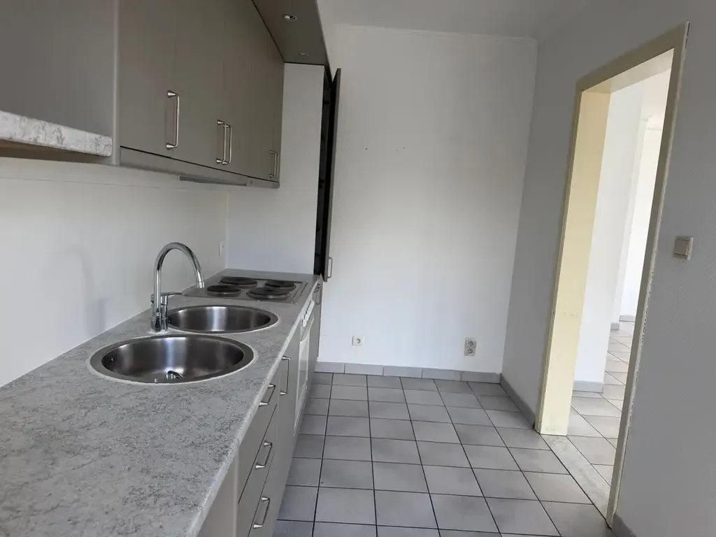 Köök - Duplex Apartment with 4 Bedrooms in Brustem Centre