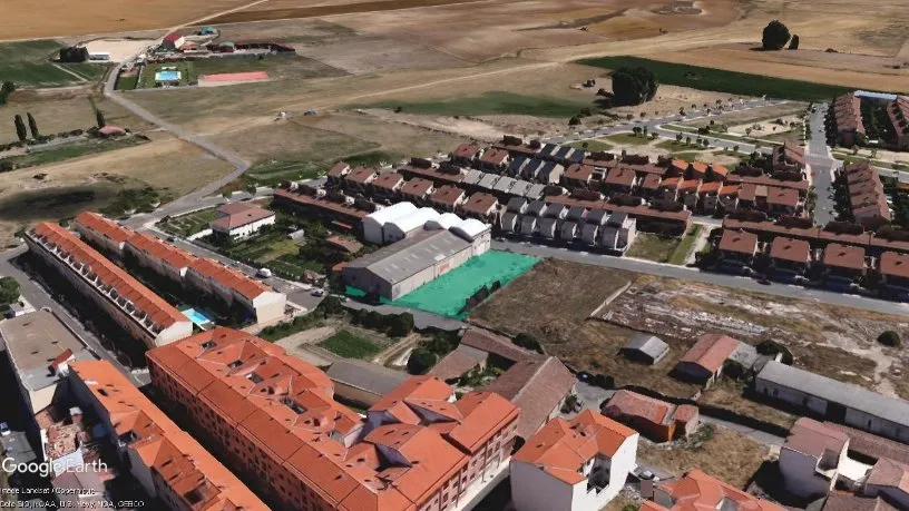 Vue aérienne - Industrial Plot with Demolition in Villamayor