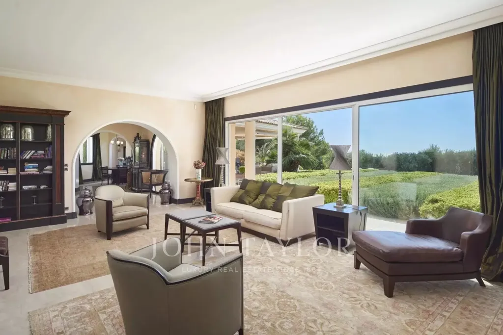 Elutuba - Villa with Sea View in Bellet Vineyard
