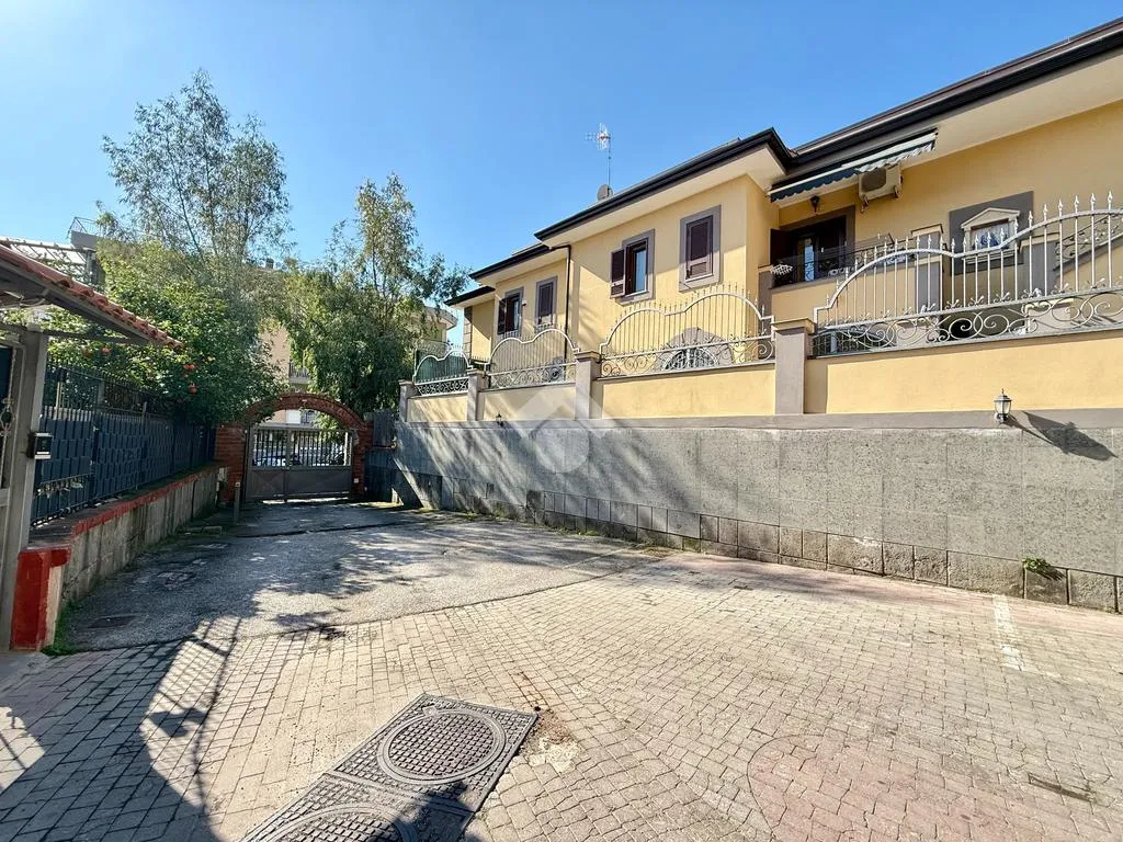Extérieur - Spacious Apartment with Balcony in Naples