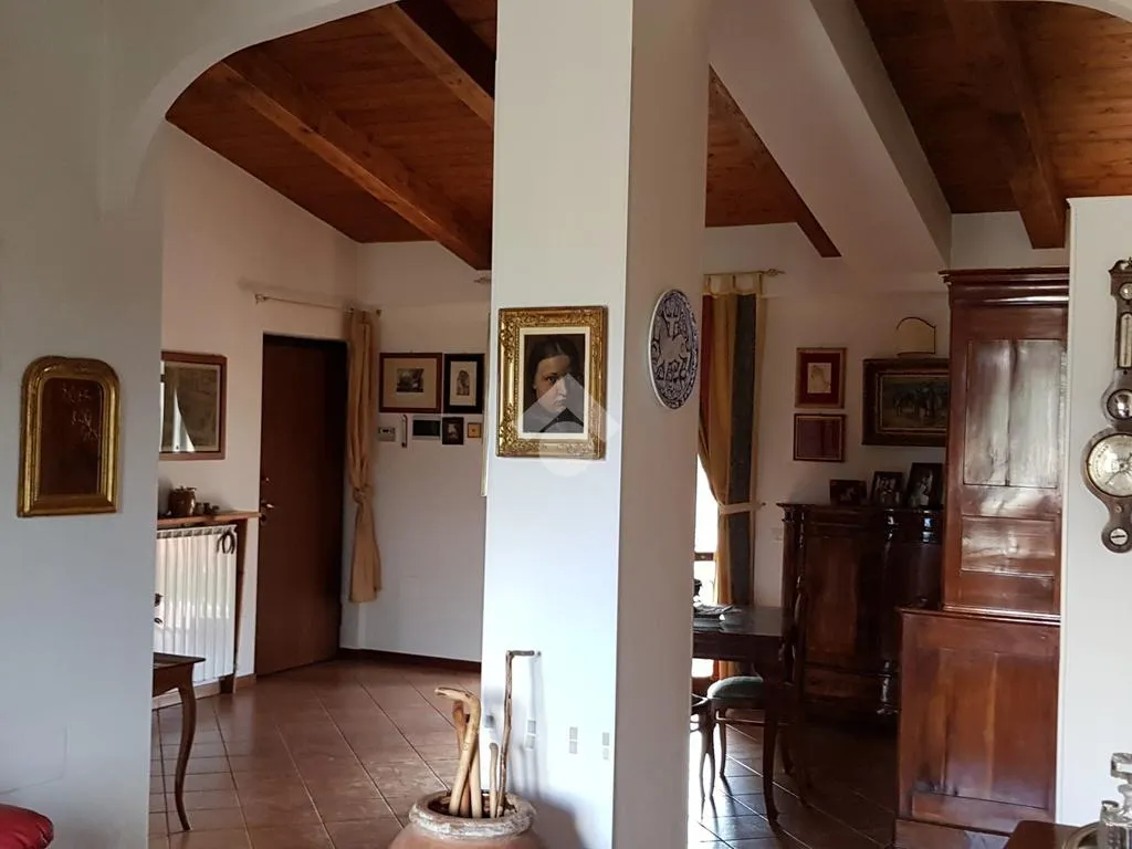 Elutuba - Apartment with Three Terraces in Cannara