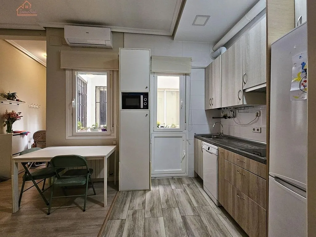 Köök - Furnished Flat with AC in Malasaña, Madrid