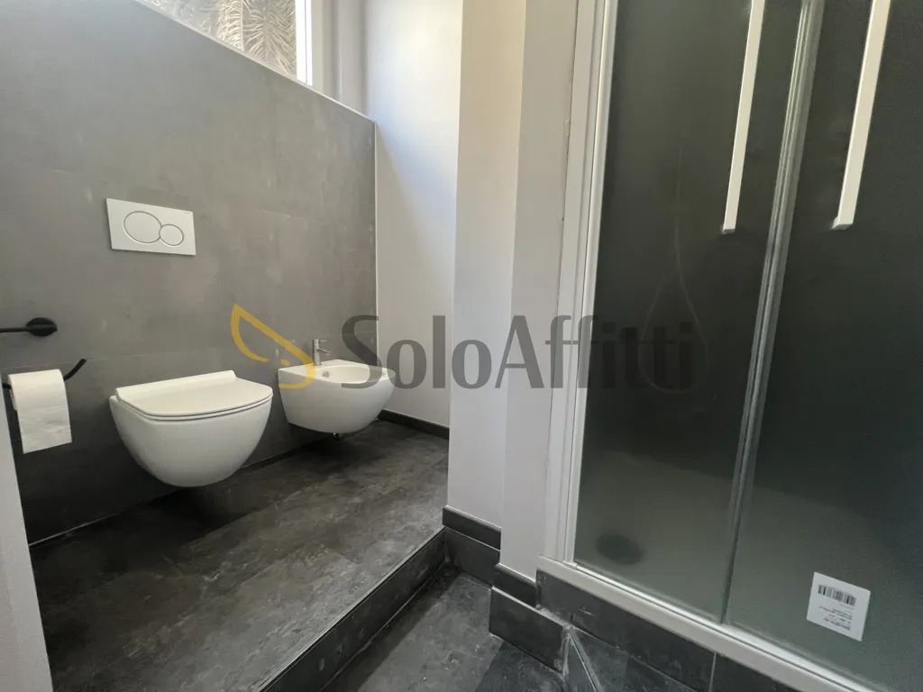 Salles de bain - Shared Office Space with Amenities in Semi-Central Area