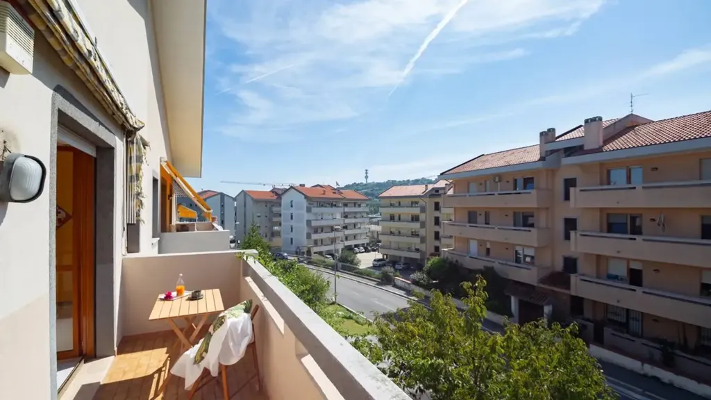 balcony