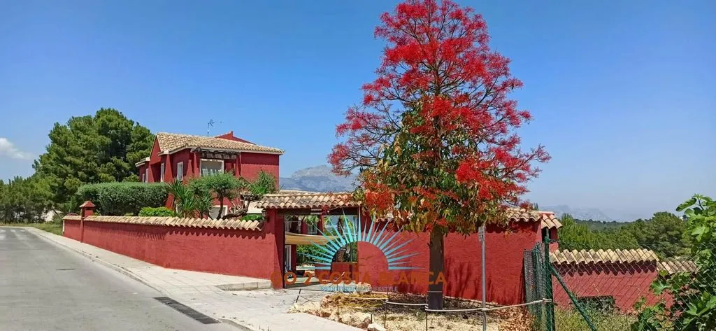 Välivaade - Luxury Detached House with Pool in La Nucia
