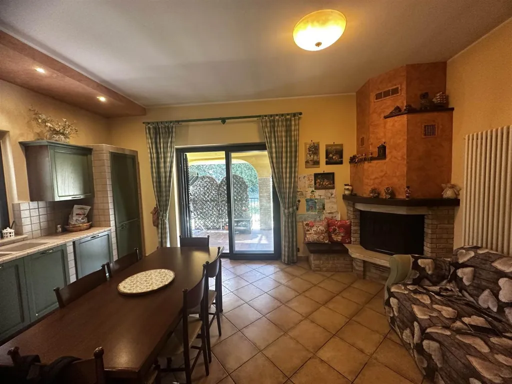 Sala da pranzo - Elegant Villa with Garden in Vasto