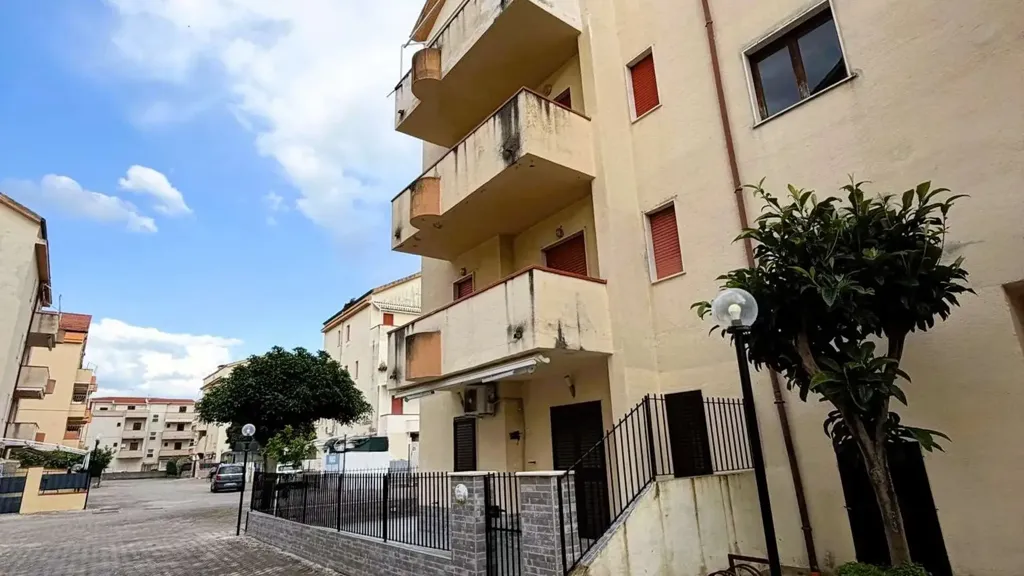 Välivaade - Rustic Bilocale with Balcony in Scalea