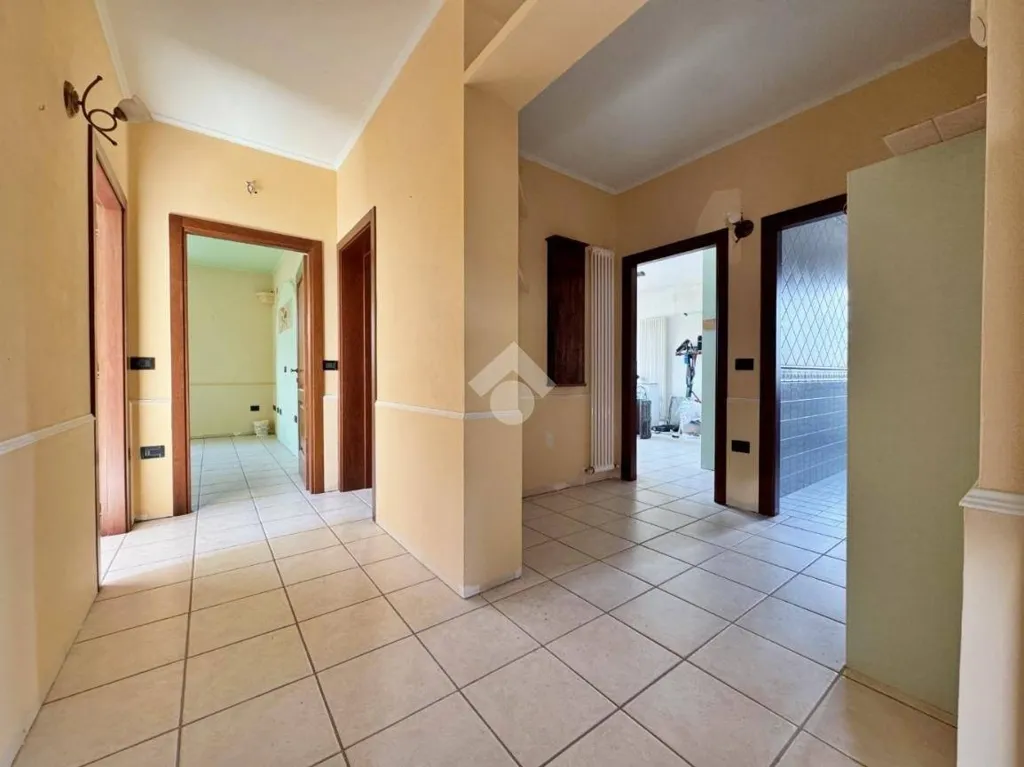 Hallway - Bifamiliare Villa with Garden in Montelabbate