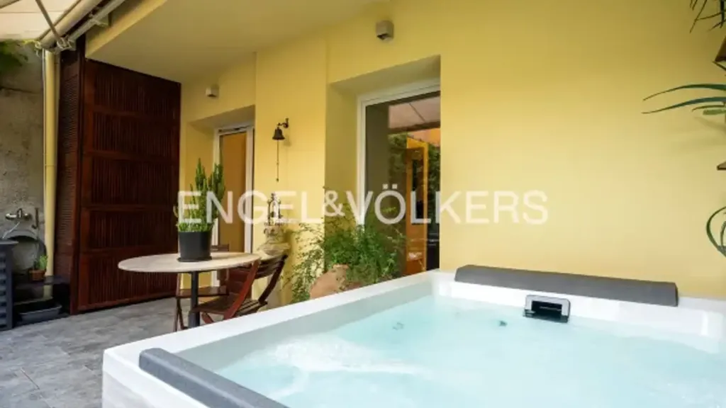 Terrass - Rustic Triplex with Pool in Florence