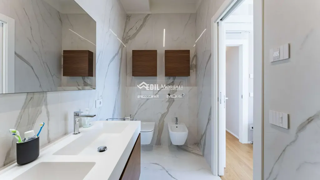 Vannitoad - Luxury Penthouse with Loggia in Modena