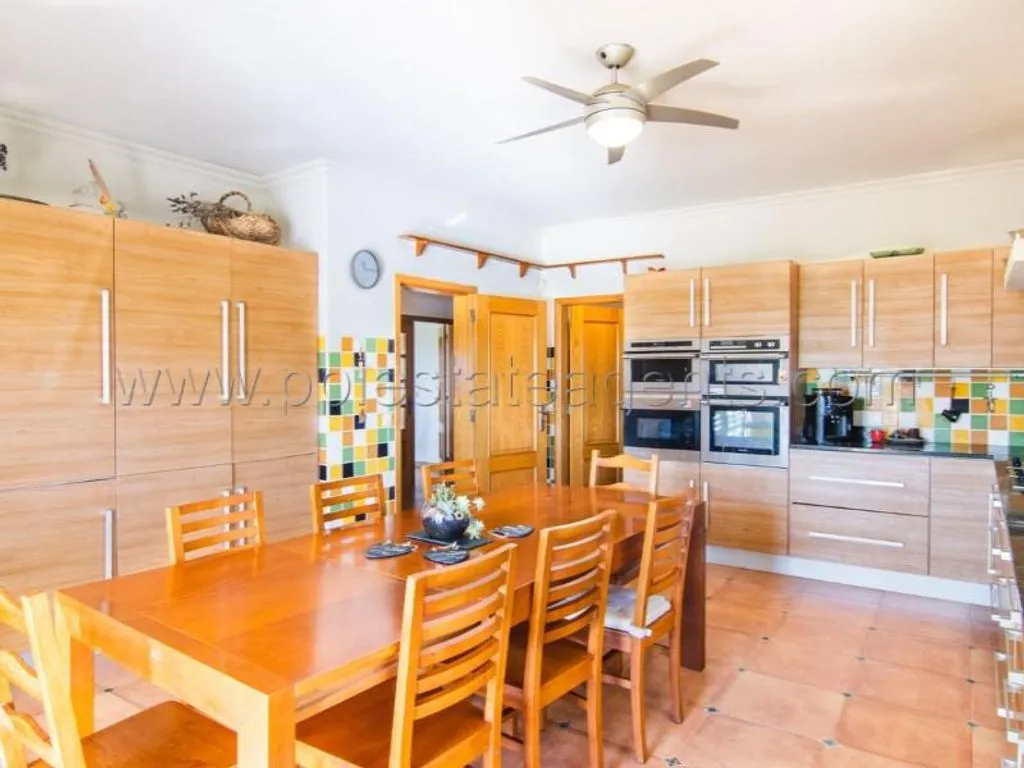 Dining Room - Luxury Villa with Pool in Lagos Countryside