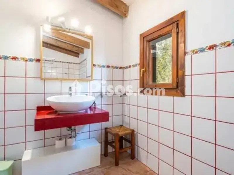 3 magamistoaga maja asukohas ES