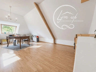 Zimmer - Detached House with Pool in Bezinge