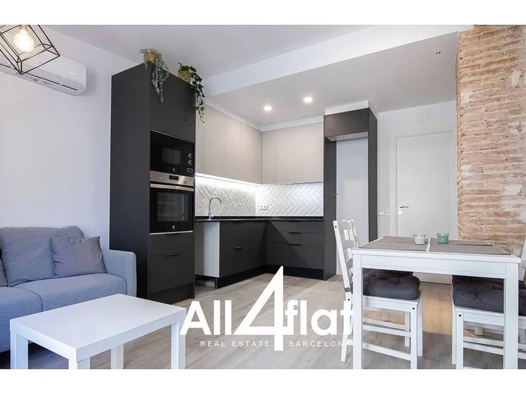 Séjour - Furnished Flat with Balcony in El Raval