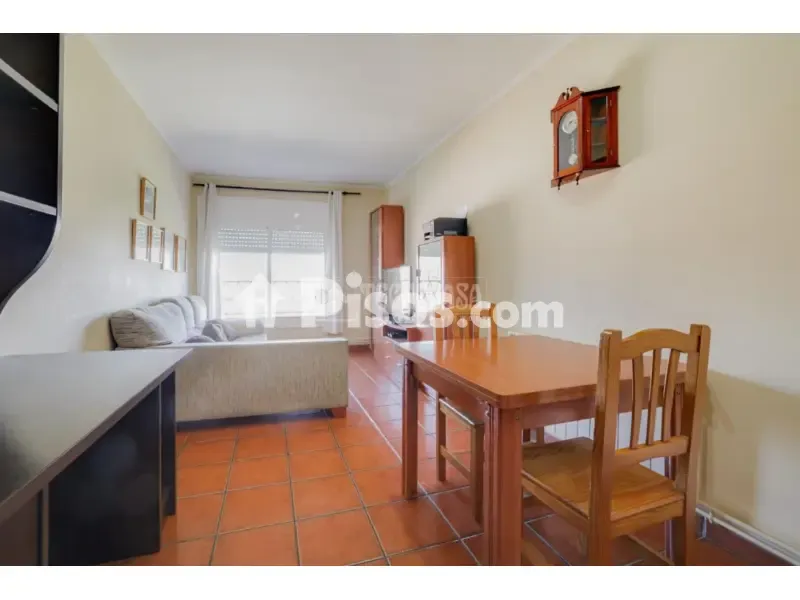 Salle à manger - Spacious Apartment with Balcony in Can Boada, Terrassa