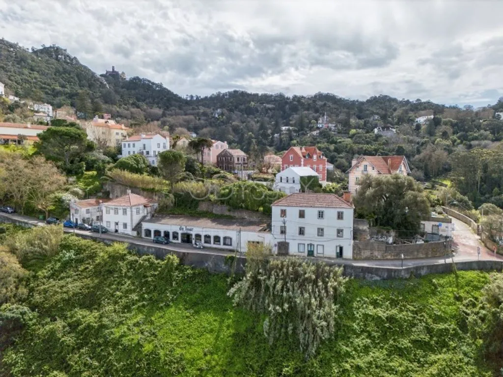 Vue aérienne - Luxury Hotel Development in Sintra's Historic Village