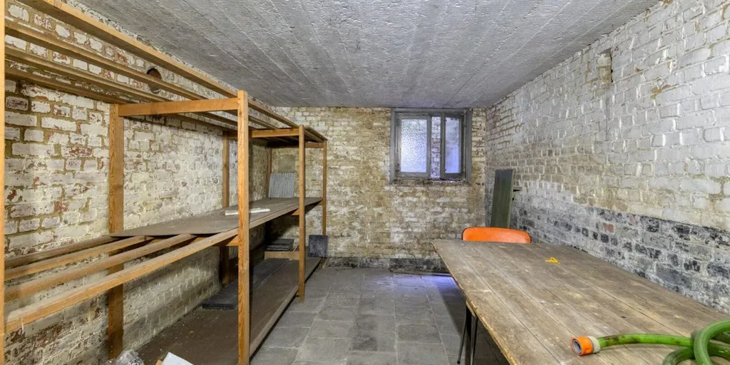 Pesuköök - Renovatable Shop-Residence in Herentals