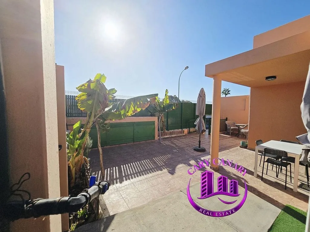 Aed - Terraced House with Pool in Sonnenland