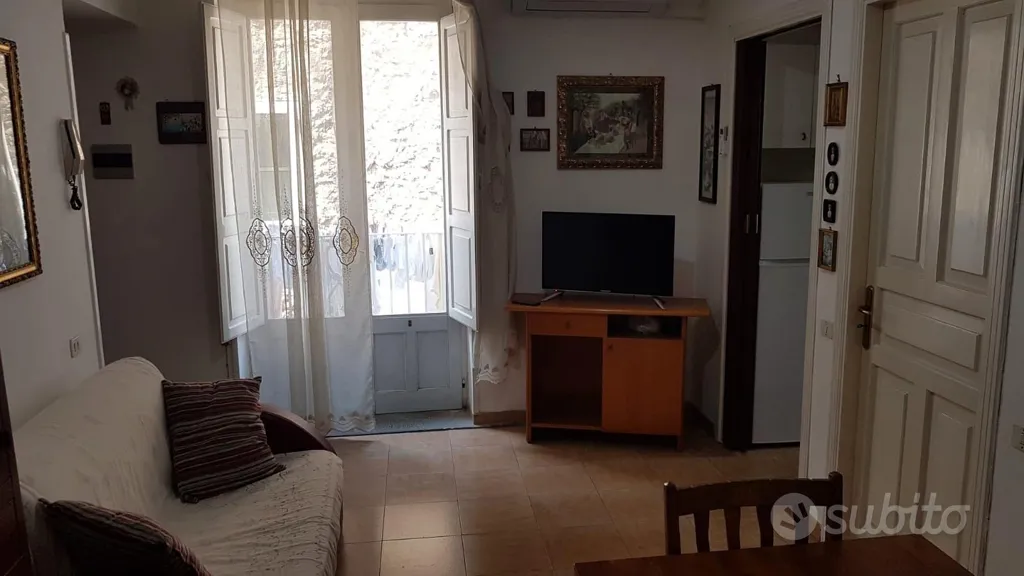 Elutuba - Rearranged Apartment in Scario Marina