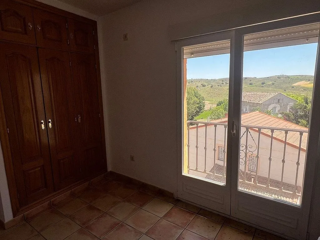 Balcon - Bright 2-Bedroom Flat in Fuencemillán
