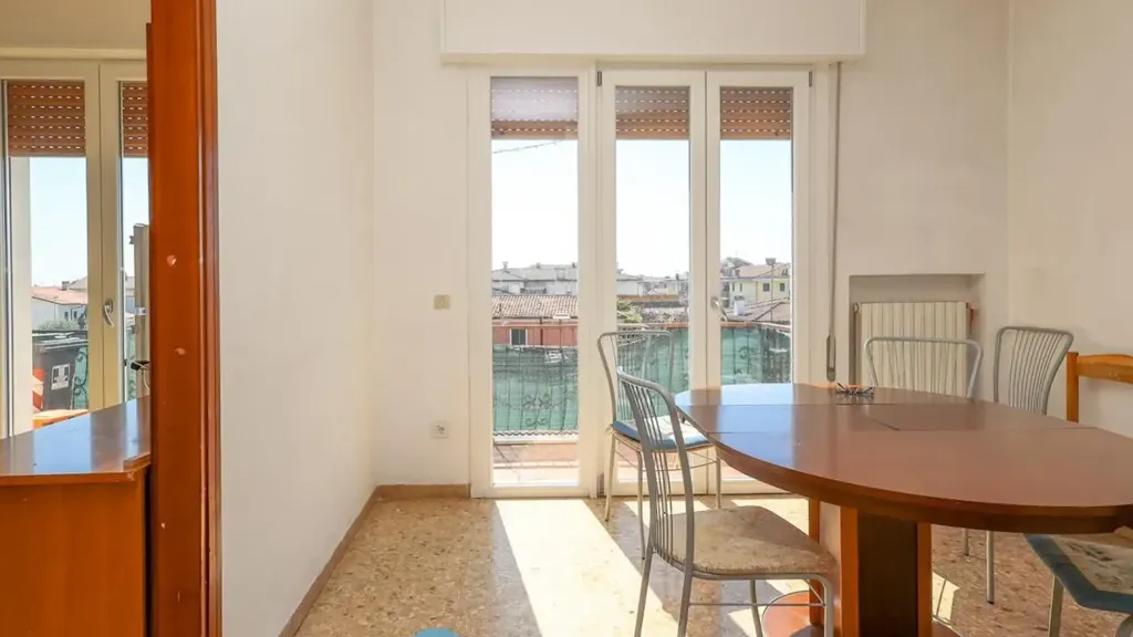 Söögituba - Spacious Apartment with Three Balconies in Campagna Lupia