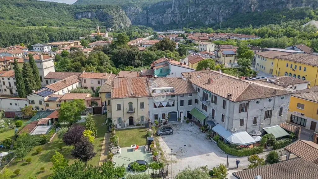 Vista aerea - 4-Bedroom Apartment with Terrace in Dolcè