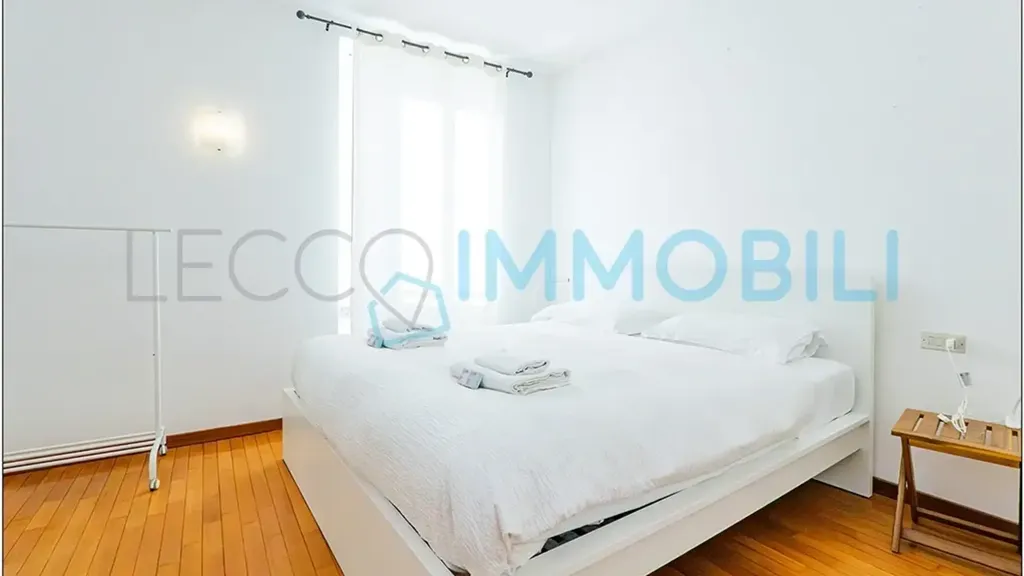 Chambres - Bright Trilocale with Views in Galbiate