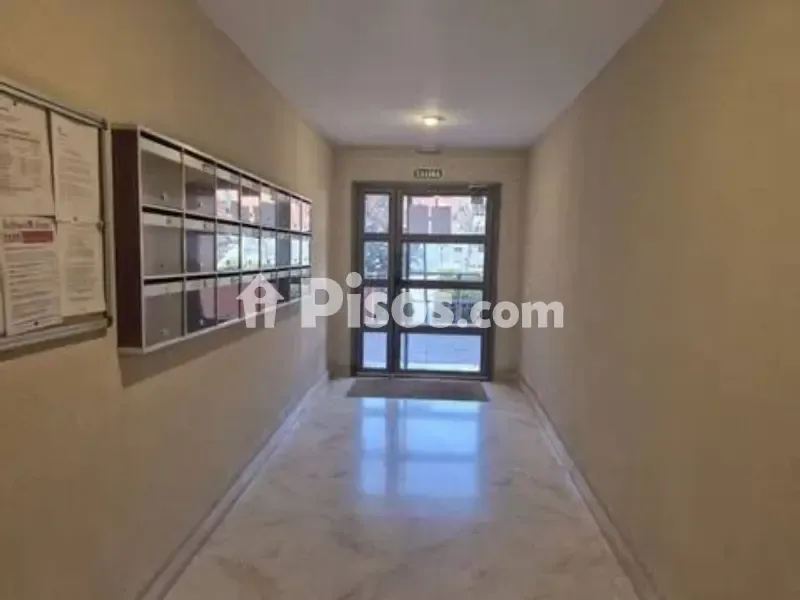Esik - Apartment with Garage in Villaverde
