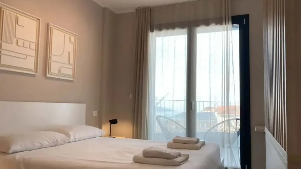 Magamistoad - Modern Studio with Terraced View in Trieste