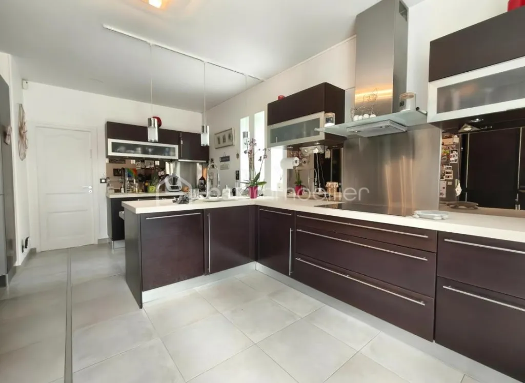 Maison 8 pièces à Bougival
