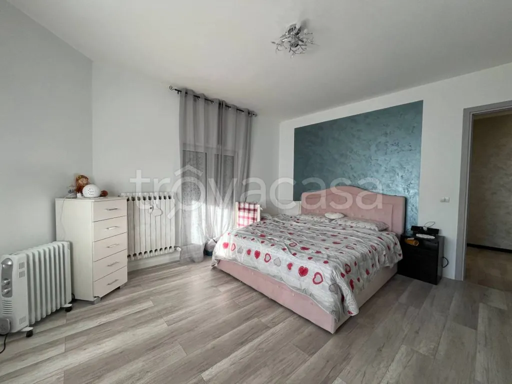 Camere da letto - Rustic Attico with Balcony in Chiusa di Pesio