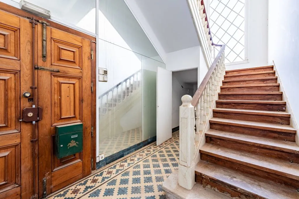 Rooms - Waterfront House with Sea View in Estoril