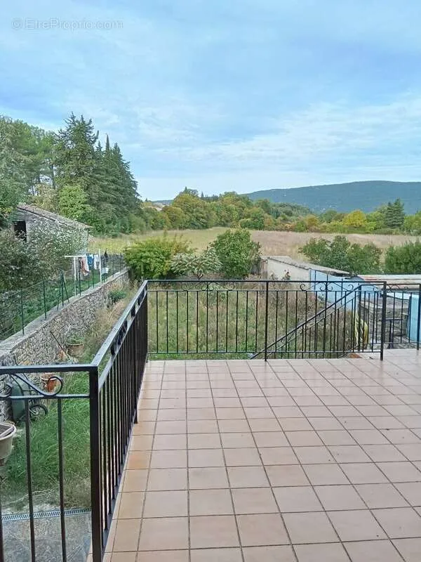 Terrasse - Maison de Village avec Vue Montagne à Terrasse