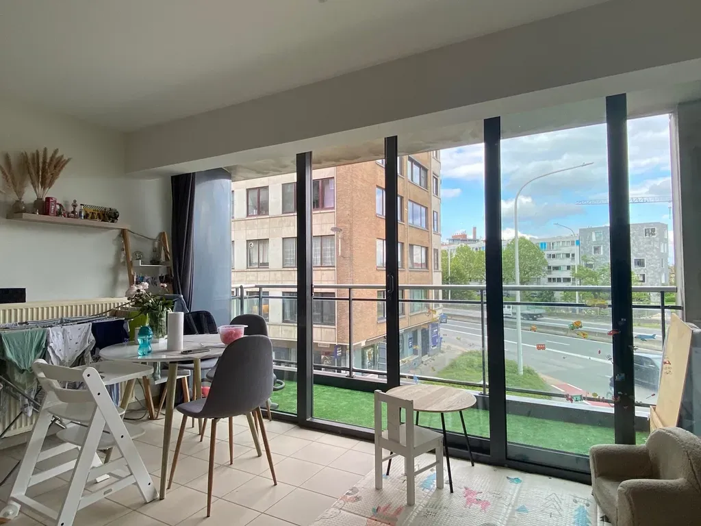 Central Apartment with Terrace in Ghent