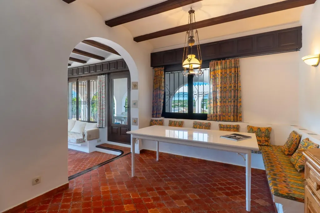 Salle à manger - Mediterranean Villa with Pool in Pla del Mar