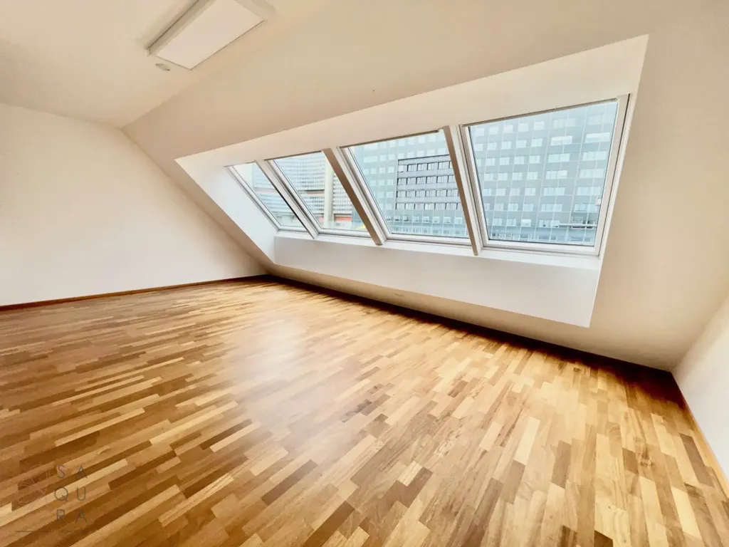 Toad - Penthouse Office with Panoramic Views in UNO-City