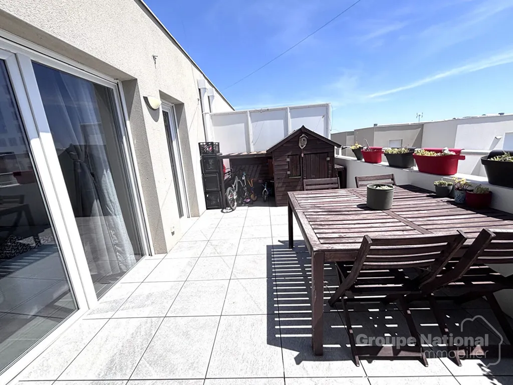 Terrasse - Appartement dernier étage avec terrasse à Miramas