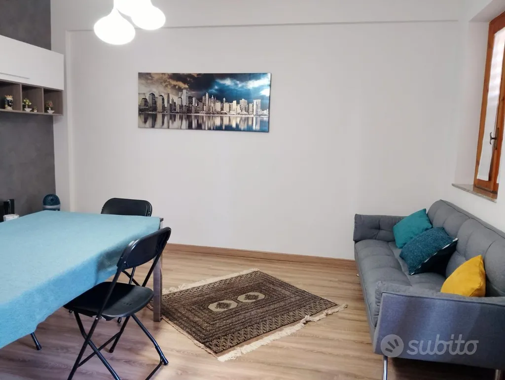 Söögituba - Seafront Apartment with Air Conditioning in Stazzo