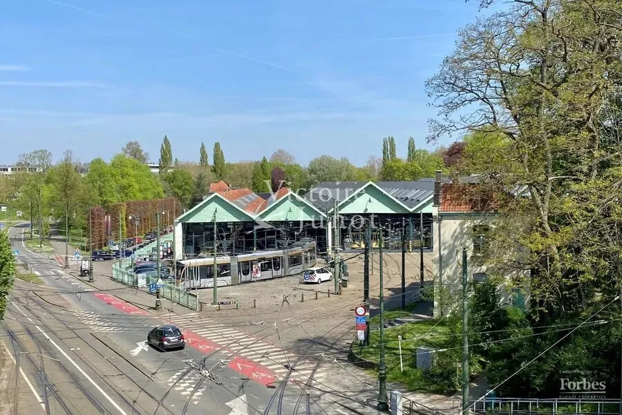 Vue aérienne - Appartement 3 Chambres avec Terrasse au Boulevard du Souverain