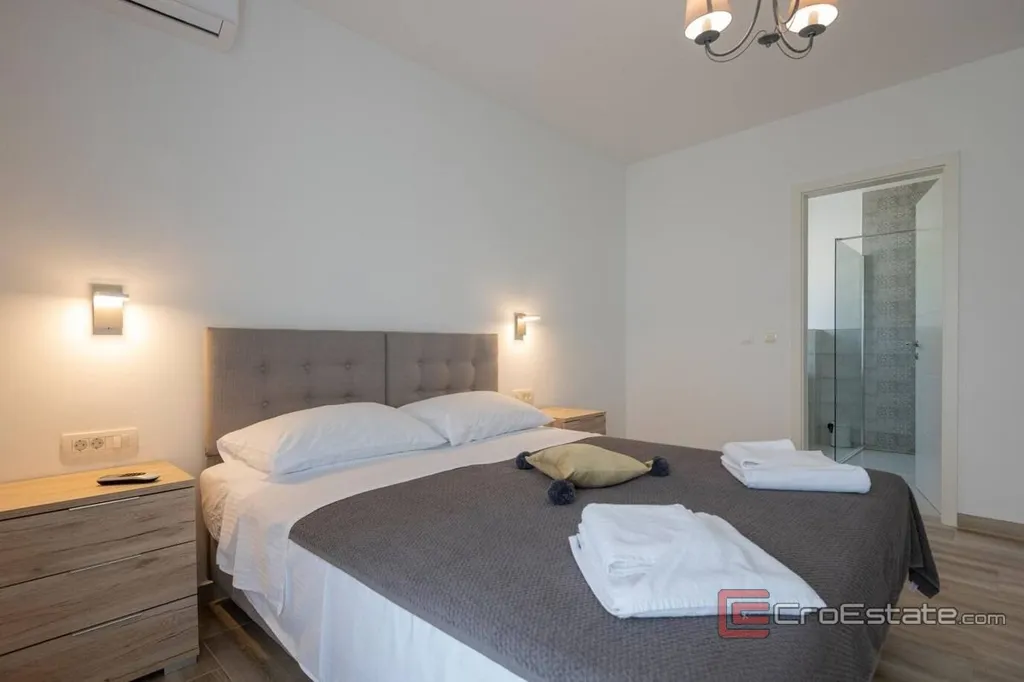 Magamistoad - Villa with Pool and Sea View near Makarska