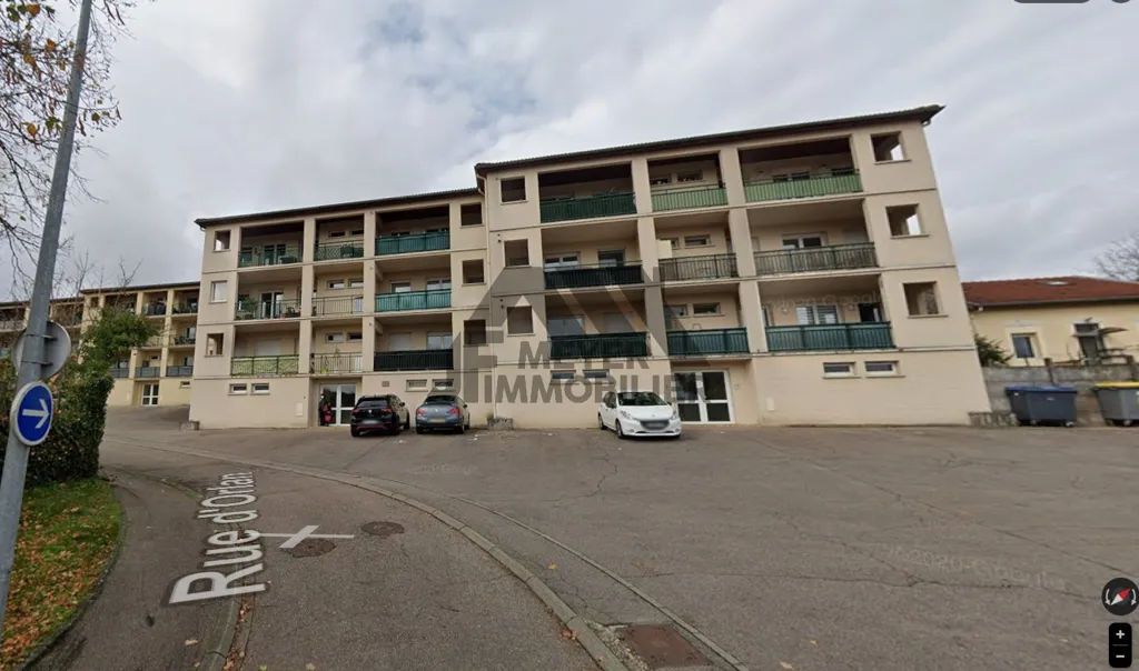 Välivaade - 3-Bed Flat with South-Facing Balcony in Pompey