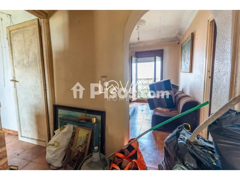Living Room - Large House with Garden in Adarzo, Santander