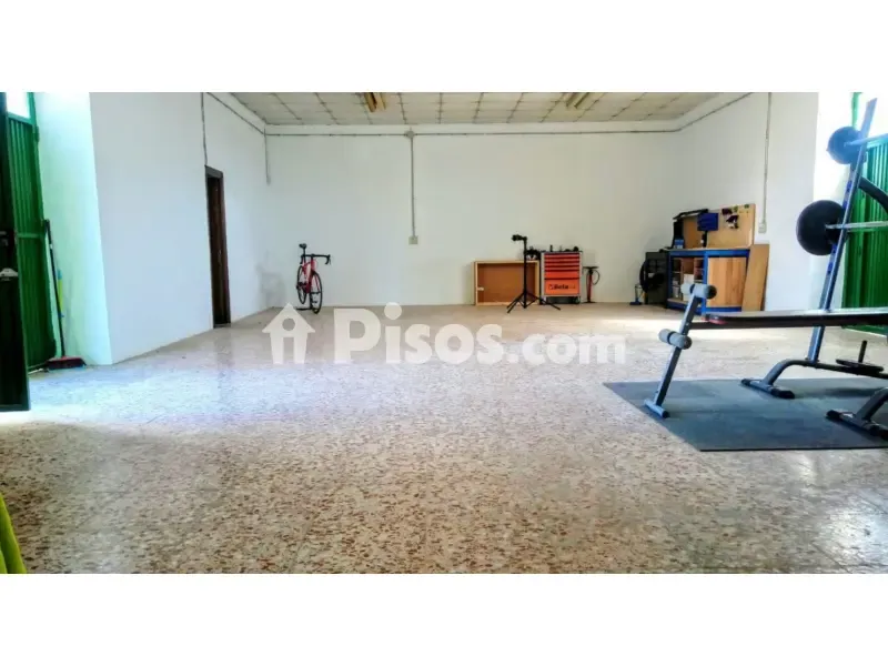 Garage - Chalet with Large Plot in Pinoso, Polígono