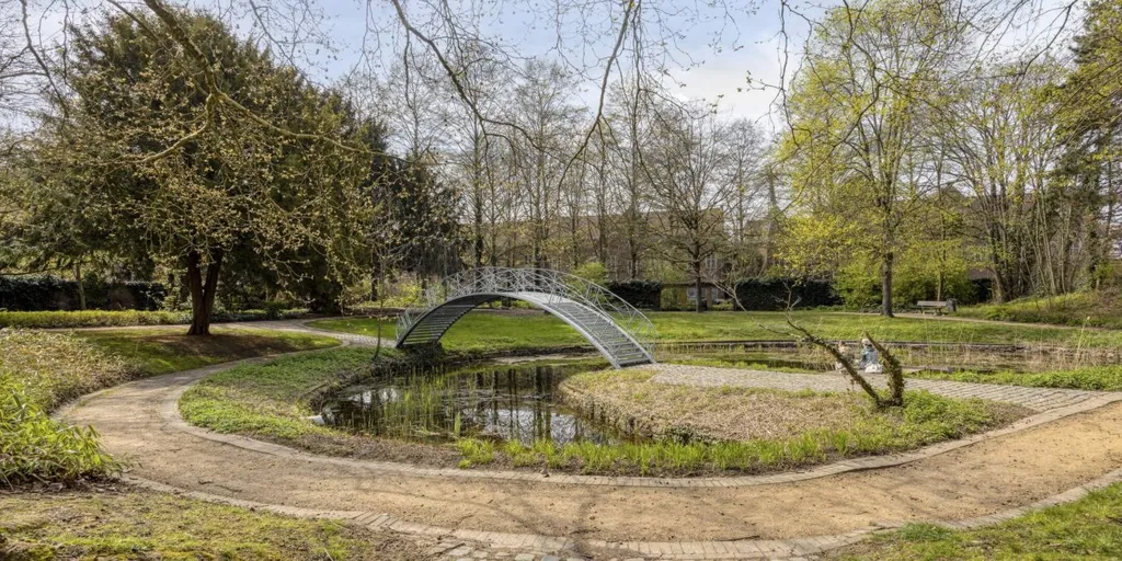 Aed - Studio with Park View in Leuven Centre