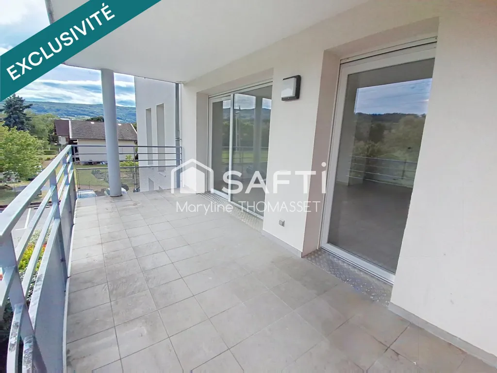 Rõdu - Apartment with Balcony in Valleiry
