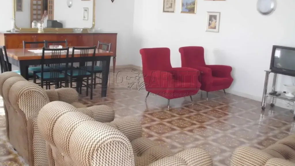 Séjour - Armed Student Apartment with Balconies in Macerata