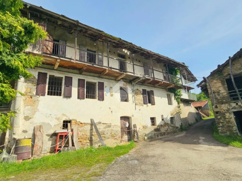 Esterno - Rustic Property with Garden in Prarostino